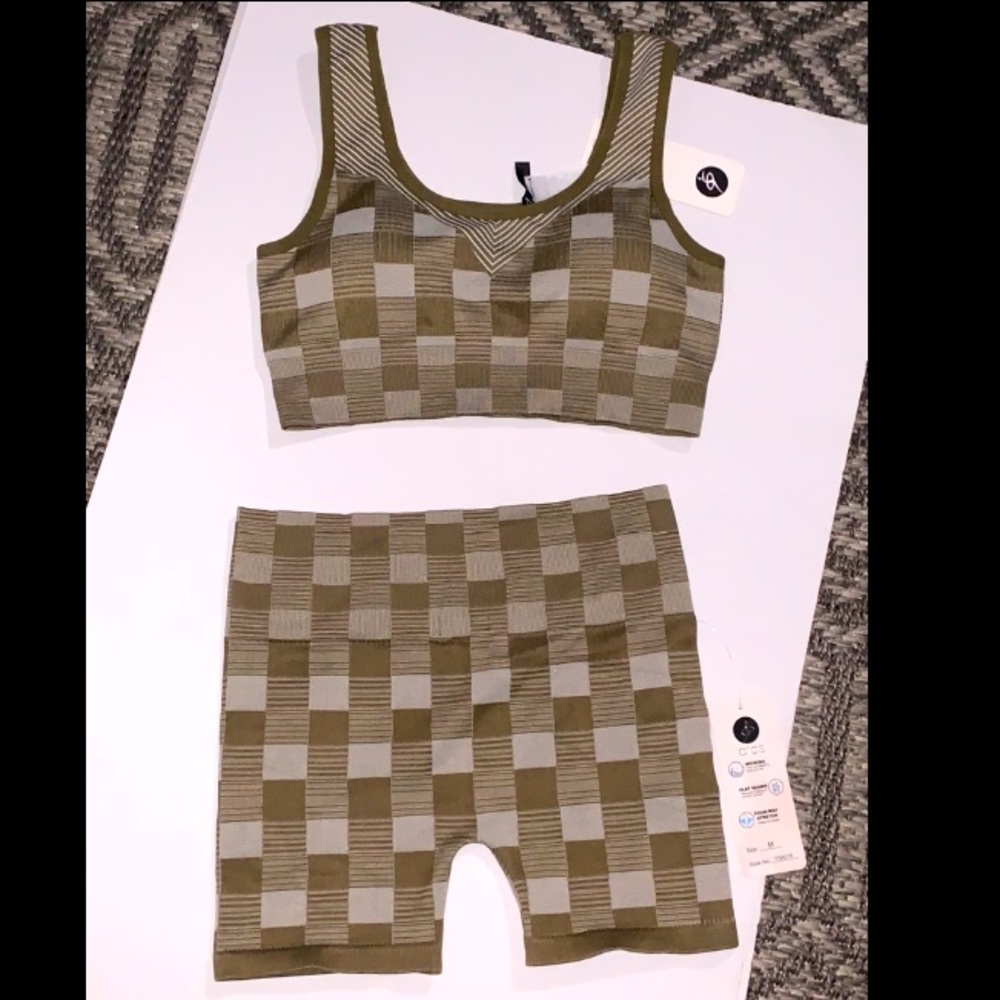 Green Checkered Patterned Workout Set